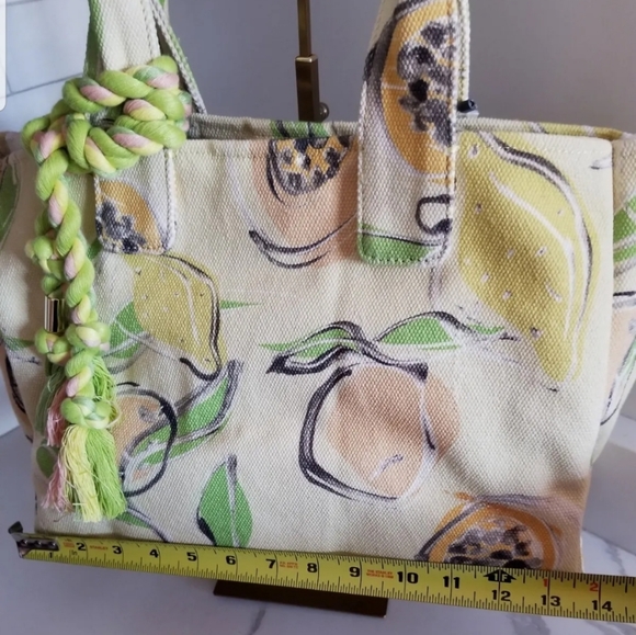 NWT Vince Camuto Amia La Frutta🍋🍏 Print Canvas Shoulder Bag Tote - Picture 12 of 13